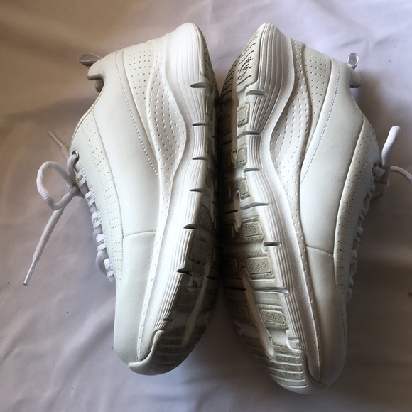 Women’s Skechers ArchFit citi drive Air Cooled WHITE SILVER sneakers Size 8 - Picture 3 of 8